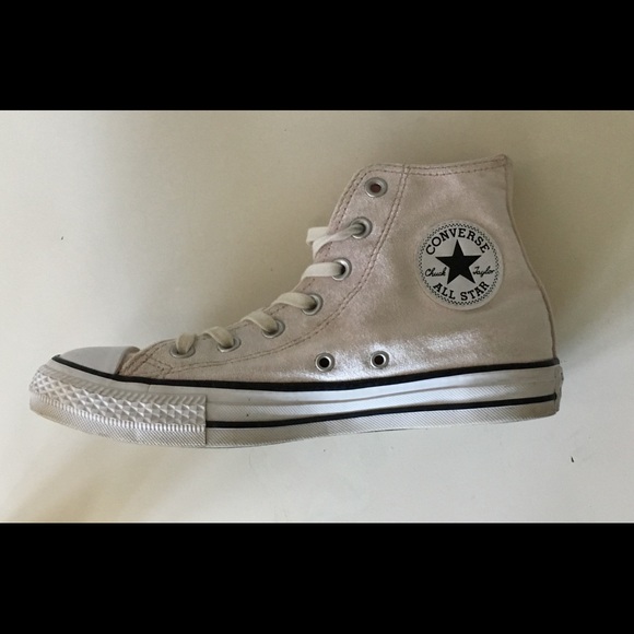 converse pink velvet